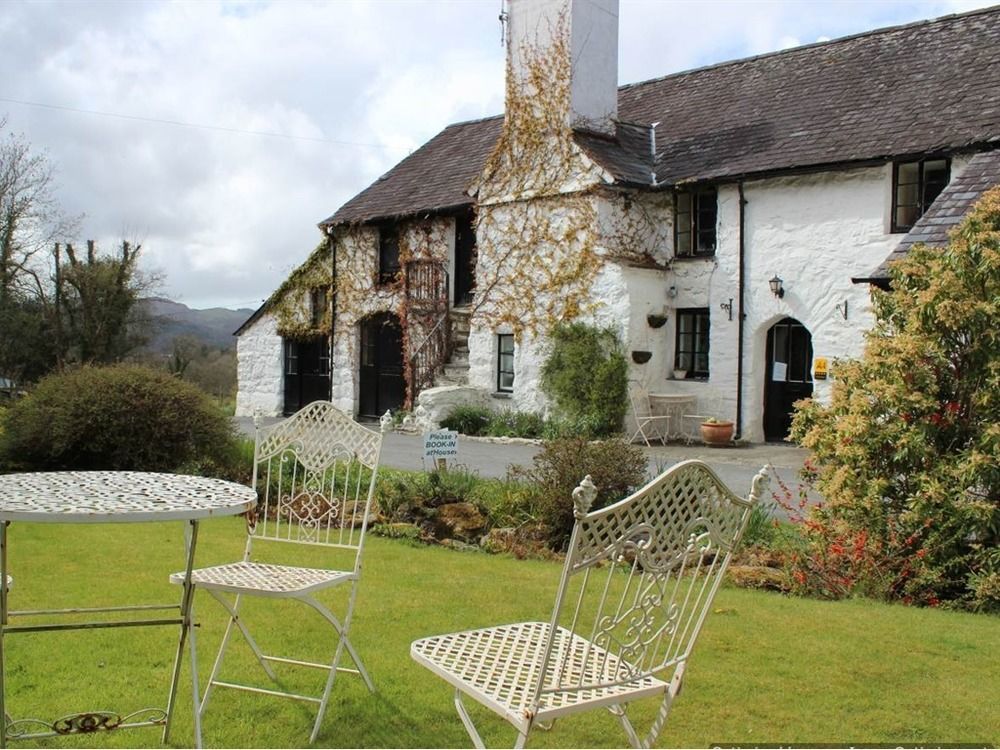 Dolgun Uchaf Historic B&B And Cottages In Snowdonia Dolgellau Εξωτερικό φωτογραφία